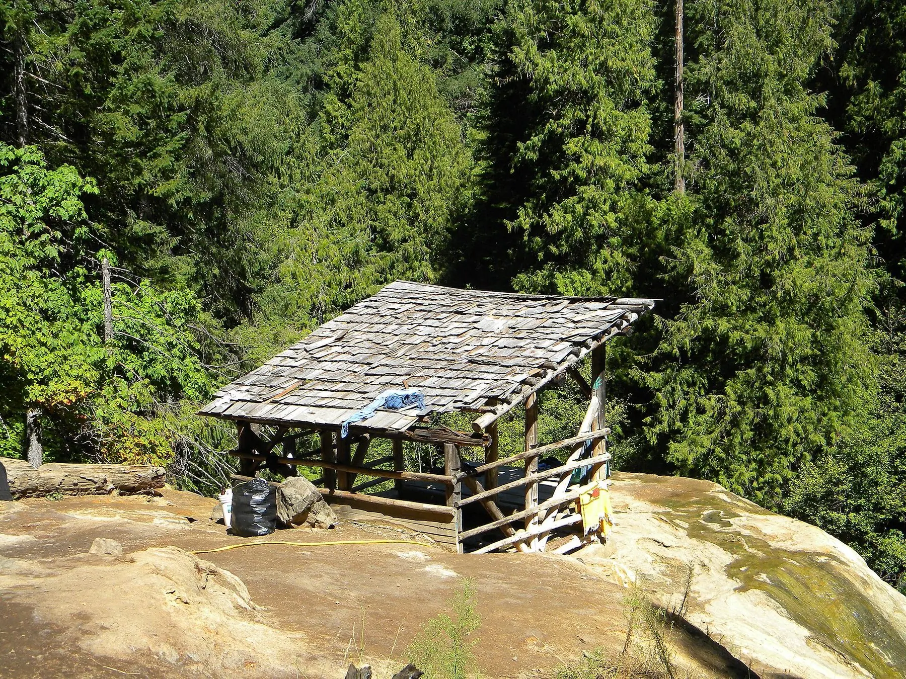 Terraced pools at Umpqua Hot Springs, Oregon