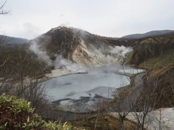 Ōyunuma, the hot-spring lake above Noboribetsu Onsen