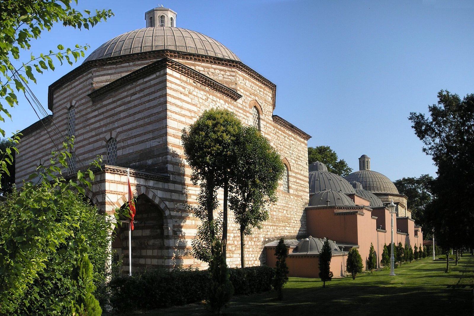 Haseki Hürrem Sultan Hamamı in Istanbul — thermal bathing