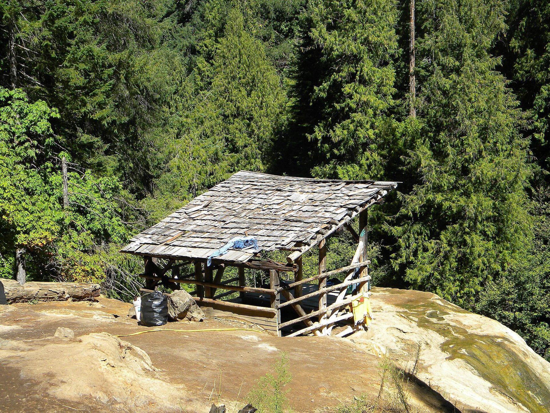 Terraced pools at Umpqua Hot Springs, Oregon